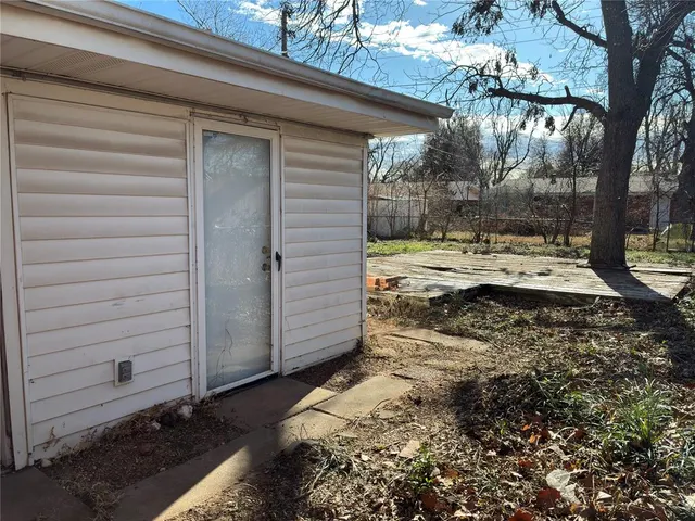 Photo 7 — 8204 NW 38th Street, Bethany, OK 73008