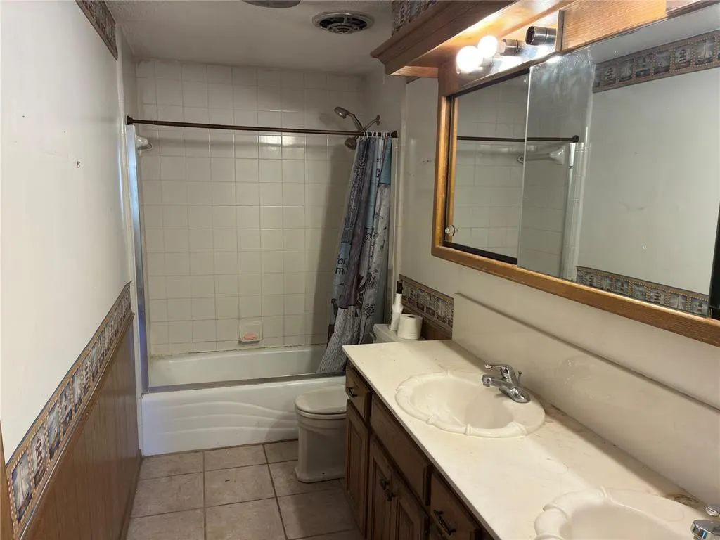 Photo 22 — 8204 NW 38th Street, Bethany, OK 73008