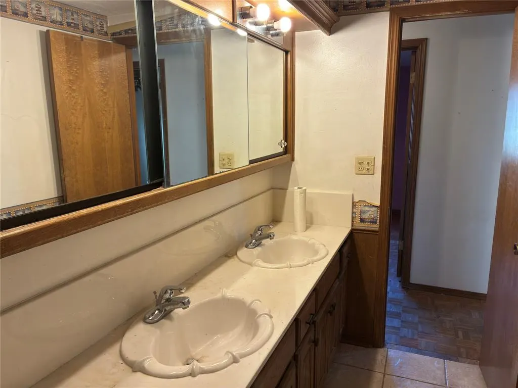 Photo 23 — 8204 NW 38th Street, Bethany, OK 73008