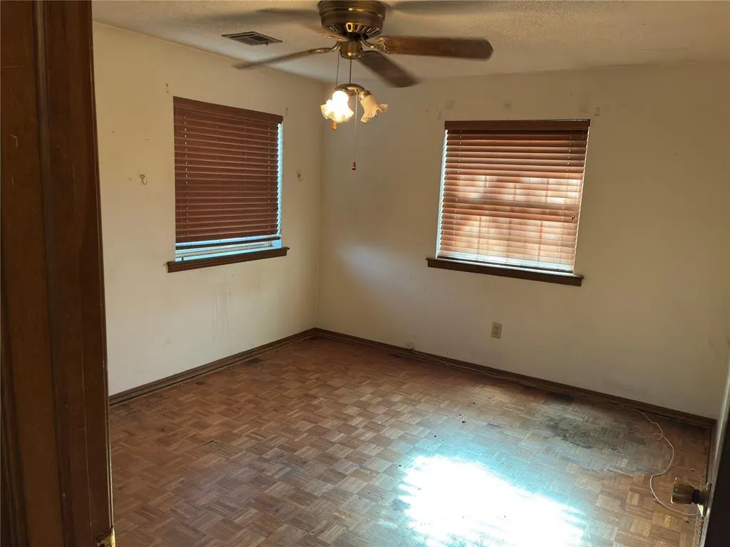 Photo 24 — 8204 NW 38th Street, Bethany, OK 73008