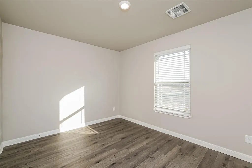 Photo 12 — 1600 Maroon Drive, El Reno, OK 73036