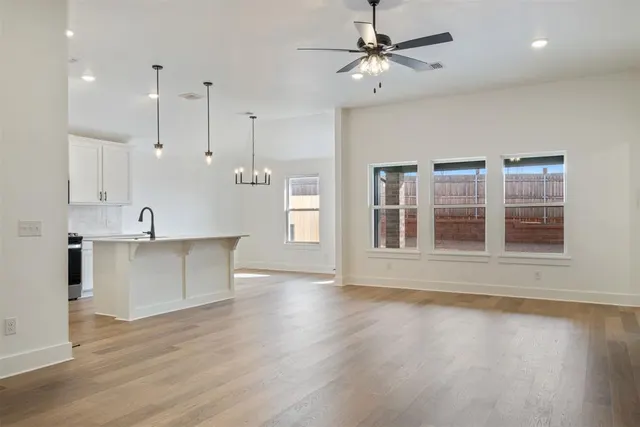 Photo 5 — 17704 Horne Lane, Edmond, OK 73012
