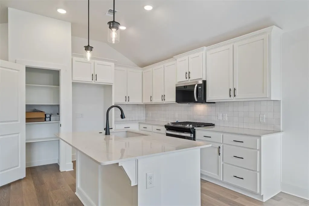 Photo 13 — 17704 Horne Lane, Edmond, OK 73012