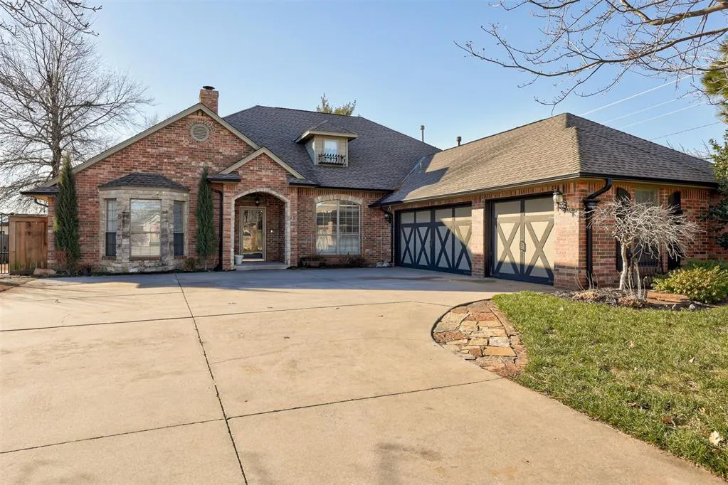 Front exterior — 2820 SW 116th Street, Oklahoma City, OK 73170