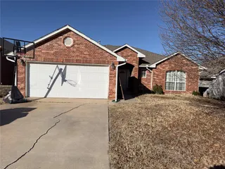 Sold home at 6105 SE 10th Street