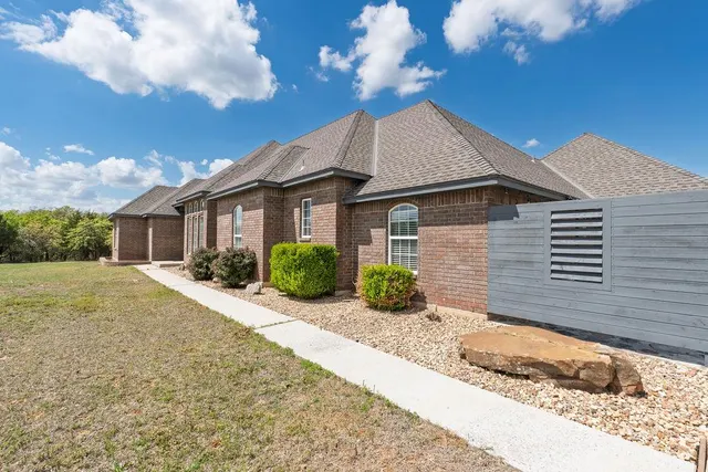 Photo 5 — 18831 Rockcreek Road, Harrah, OK 73045