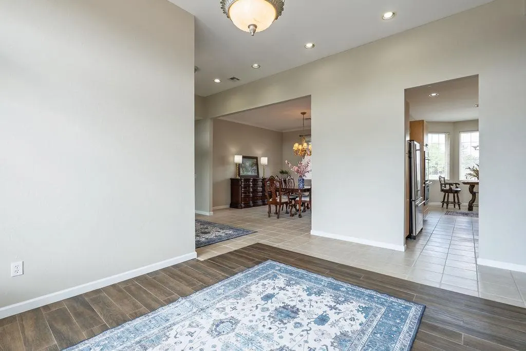 Photo 11 — 18831 Rockcreek Road, Harrah, OK 73045