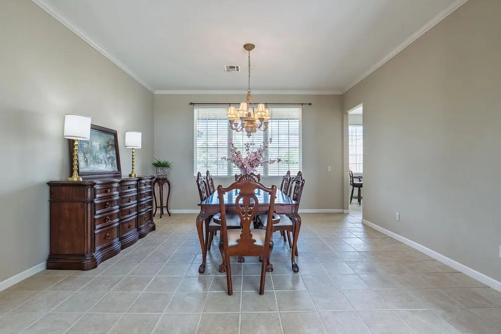Photo 12 — 18831 Rockcreek Road, Harrah, OK 73045