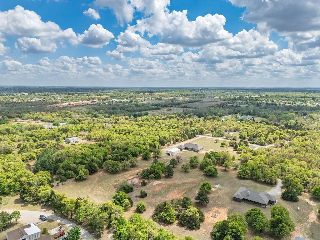 Photo 42 — 18831 Rockcreek Road, Harrah, OK 73045