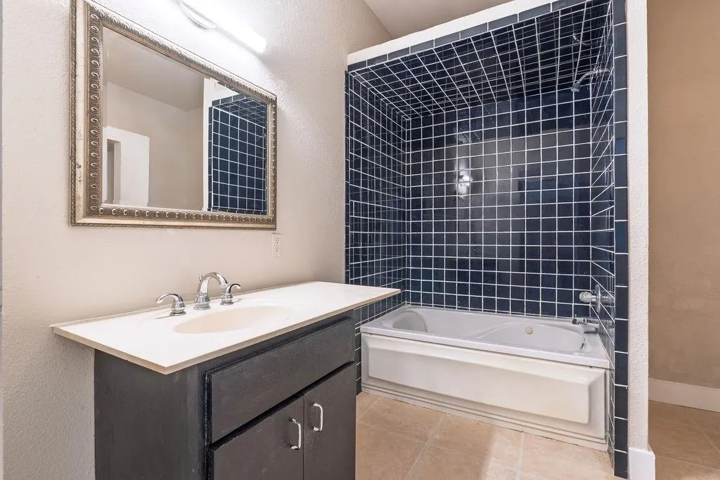 Photo 48 — 18831 Rockcreek Road, Harrah, OK 73045