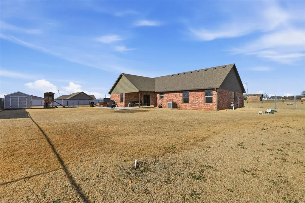 Photo 25 — 43059 Hazel Dell Road, Meeker, OK 74855