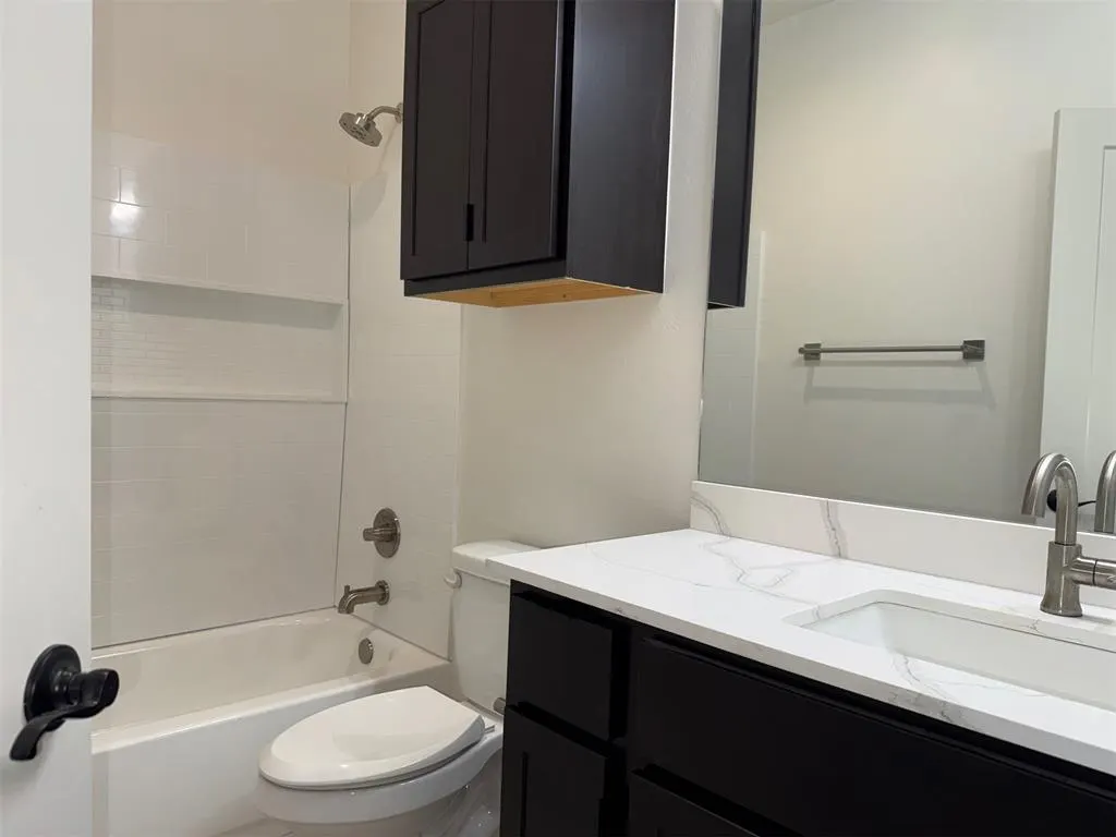 Photo 11 — 575 S Fretz Avenue, Edmond, OK 73003