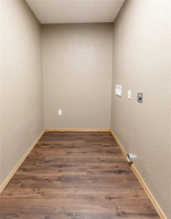 Photo 11 — 1217 W 6th Street, Elk City, OK 73644