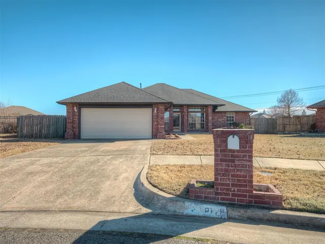 Front exterior — 8128 Eagle Circle, Oklahoma City, OK 73135