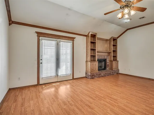 Photo 6 — 8128 Eagle Circle, Oklahoma City, OK 73135