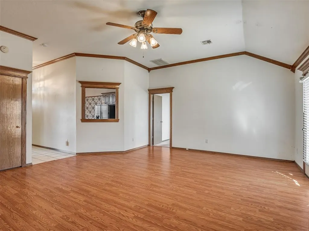 Photo 9 — 8128 Eagle Circle, Oklahoma City, OK 73135