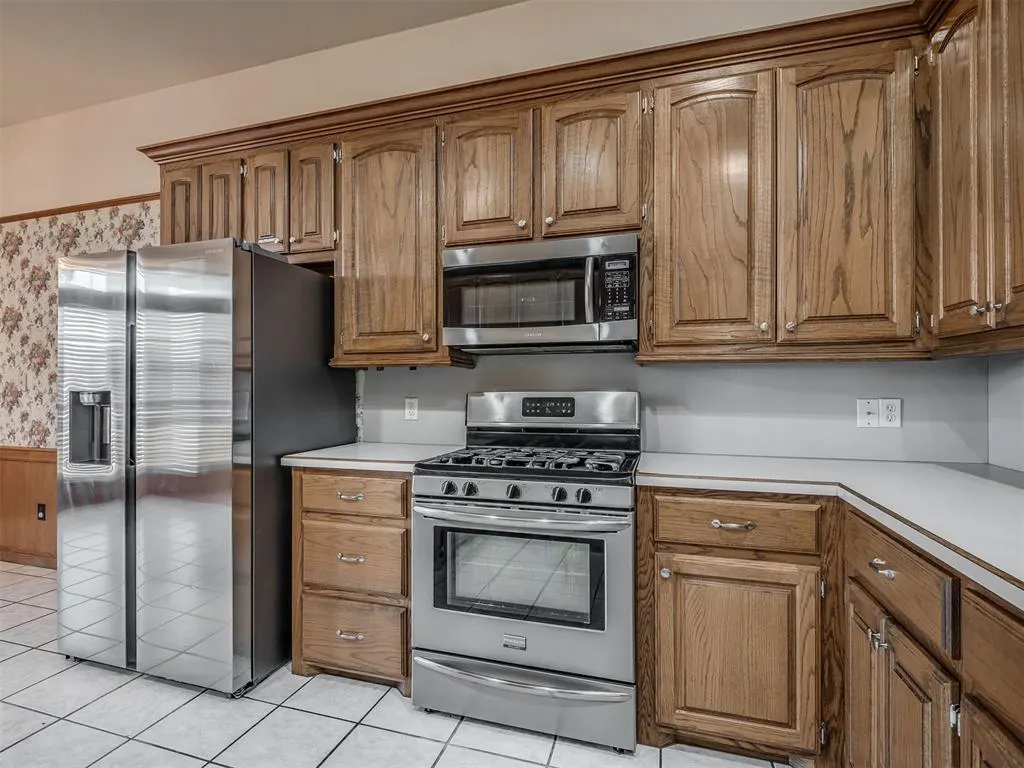 Photo 17 — 8128 Eagle Circle, Oklahoma City, OK 73135