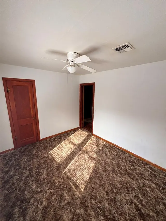 Photo 2 — 1504 N 6th Street, Sayre, OK 73662