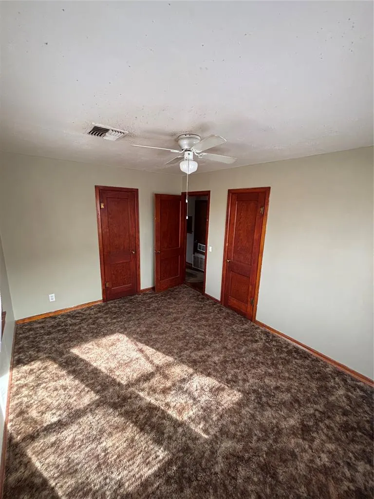 Photo 3 — 1504 N 6th Street, Sayre, OK 73662