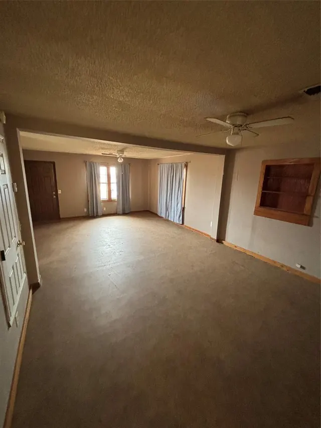 Photo 8 — 1504 N 6th Street, Sayre, OK 73662