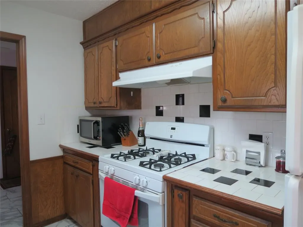 Photo 11 — 2104 Grisso Drive, Seminole, OK 74868