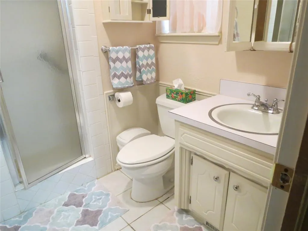 Photo 17 — 2104 Grisso Drive, Seminole, OK 74868