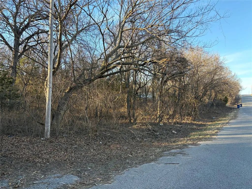 Photo 8 — 2861 Sweetheart Circle, Norman, OK 73026