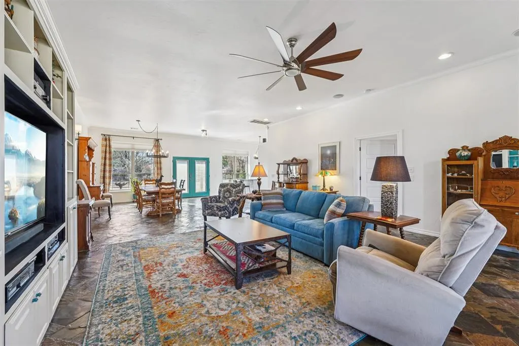 Photo 9 — 518 S Portland Avenue, Newcastle, OK 73065