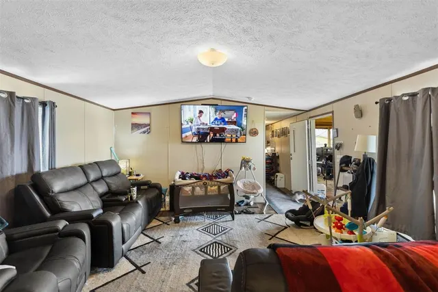 Photo 5 — 6730 Winchester Drive, El Reno, OK 73036