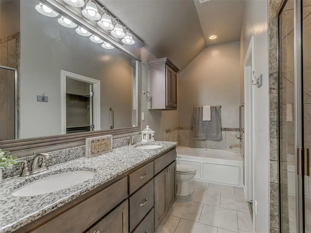 Photo 19 — 5116 SW 121st Court, Oklahoma City, OK 73173