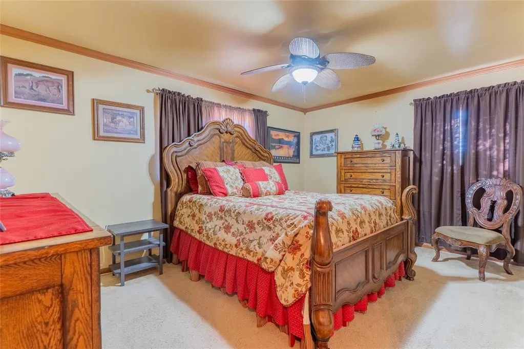 Photo 6 — 1413 Park Avenue, Clinton, OK 73601