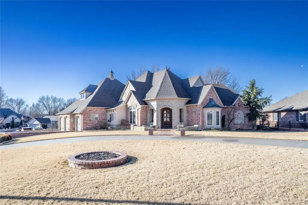 Front exterior — 1416 Timber Creek, Weatherford, OK 73096