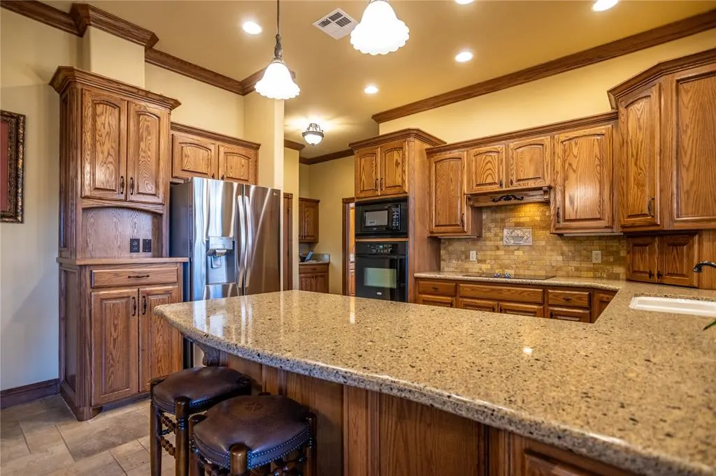 Photo 19 — 1416 Timber Creek, Weatherford, OK 73096