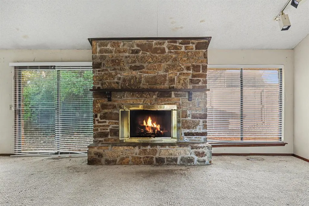 Photo 10 — 12108 Robinwood Place, Oklahoma City, OK 73120