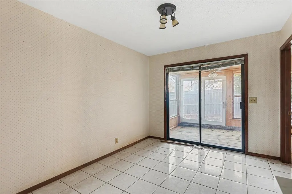Photo 15 — 12108 Robinwood Place, Oklahoma City, OK 73120