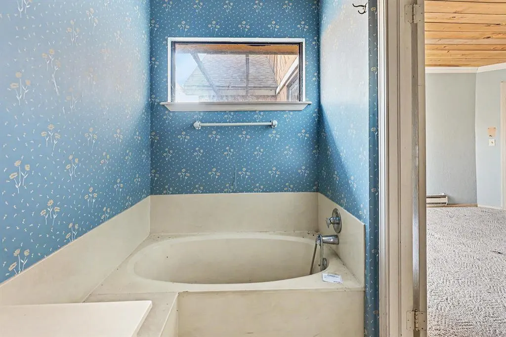 Photo 20 — 12108 Robinwood Place, Oklahoma City, OK 73120