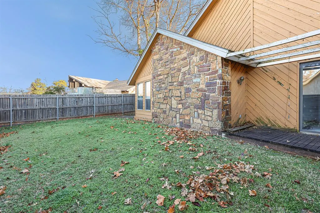 Photo 31 — 12108 Robinwood Place, Oklahoma City, OK 73120