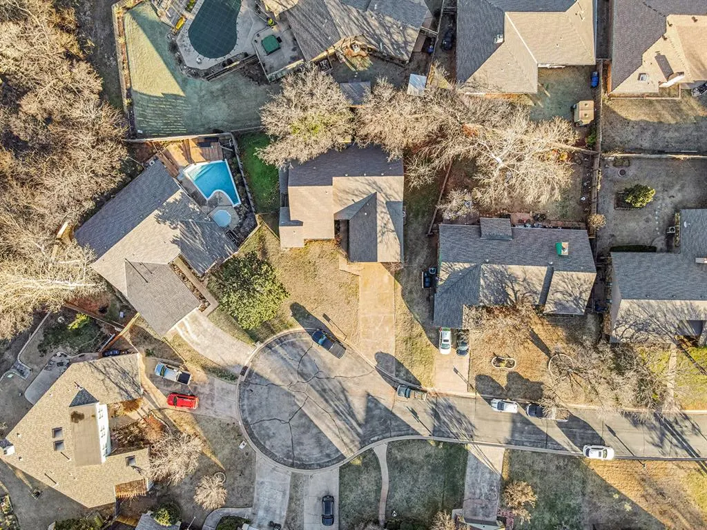 Photo 32 — 12108 Robinwood Place, Oklahoma City, OK 73120