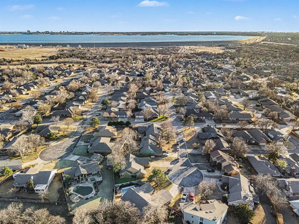 Photo 34 — 12108 Robinwood Place, Oklahoma City, OK 73120