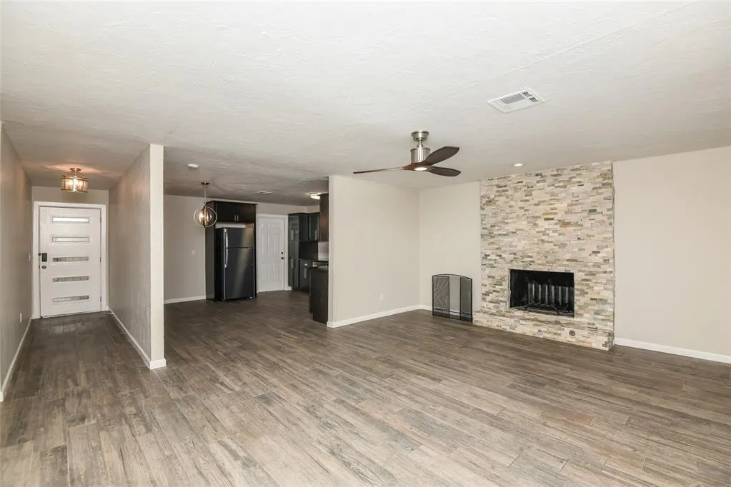 Photo 3 — 5713 NW 33rd, Oklahoma City, OK 73122