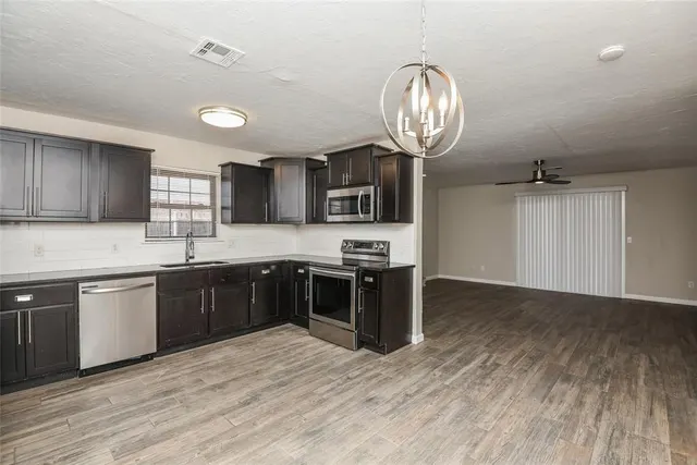 Photo 6 — 5713 NW 33rd, Oklahoma City, OK 73122