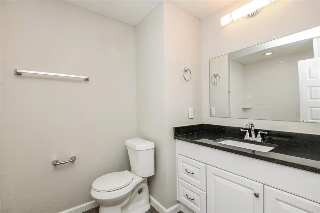 Photo 9 — 5713 NW 33rd, Oklahoma City, OK 73122