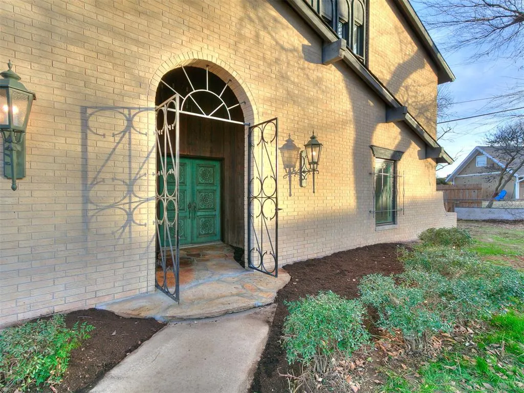Photo 4 — 2000 Morgan Drive, Norman, OK 73069