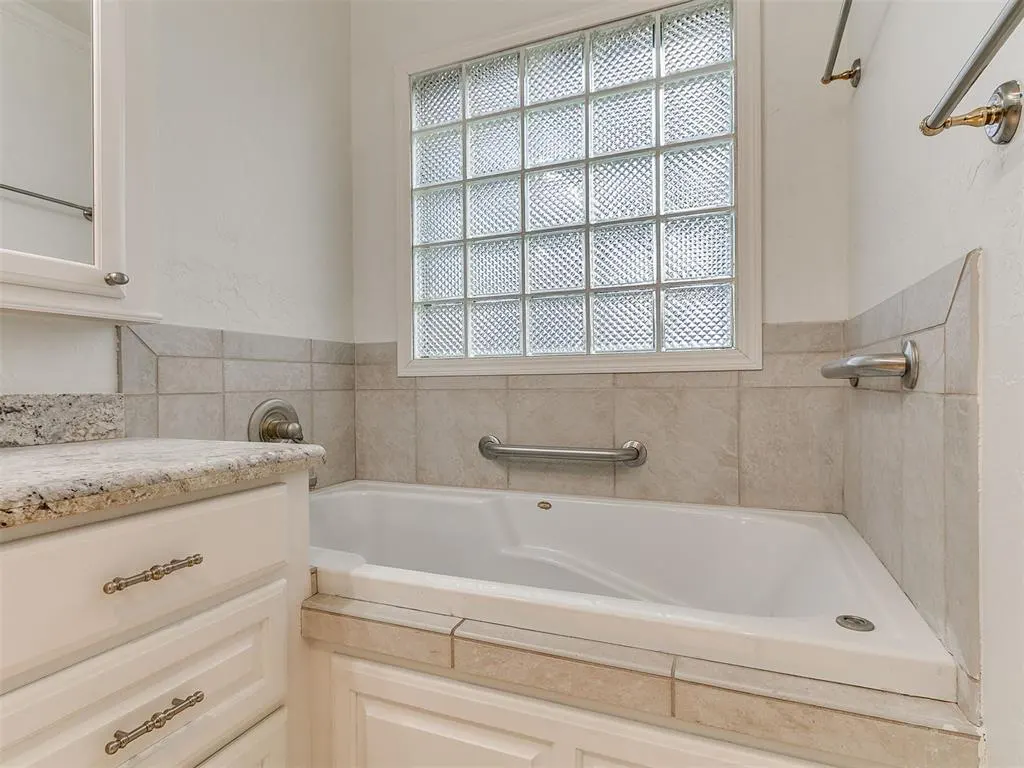 Photo 34 — 2000 Morgan Drive, Norman, OK 73069