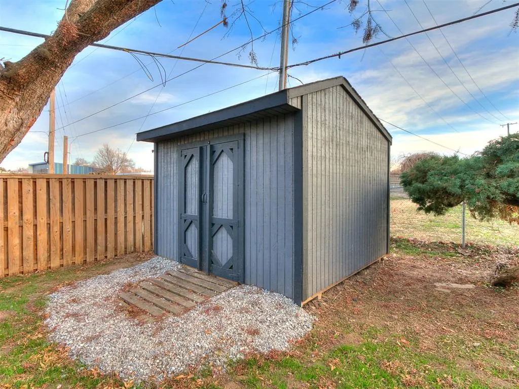 Photo 38 — 2000 Morgan Drive, Norman, OK 73069