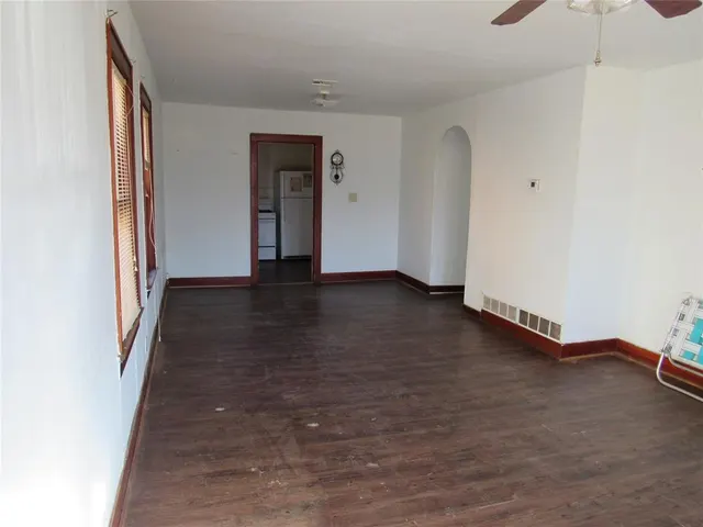 Photo 3 — 1424 N Lee Street, Altus, OK 73521