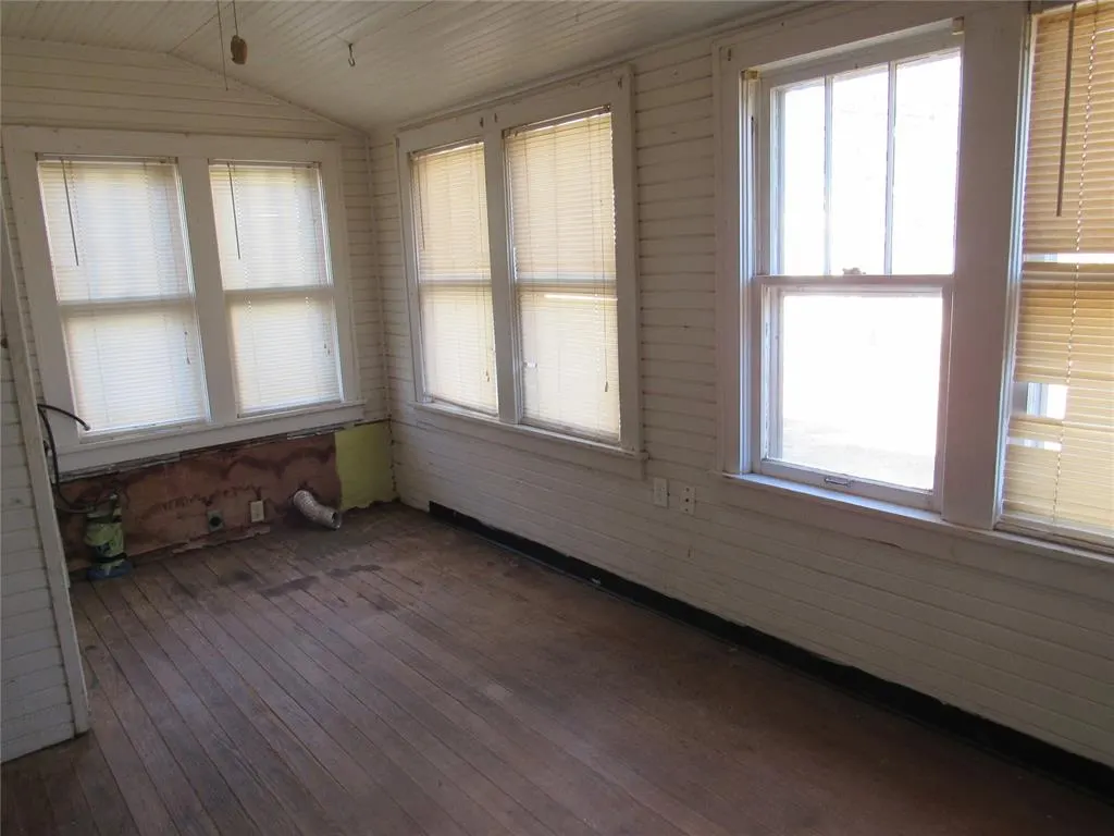 Photo 7 — 1424 N Lee Street, Altus, OK 73521
