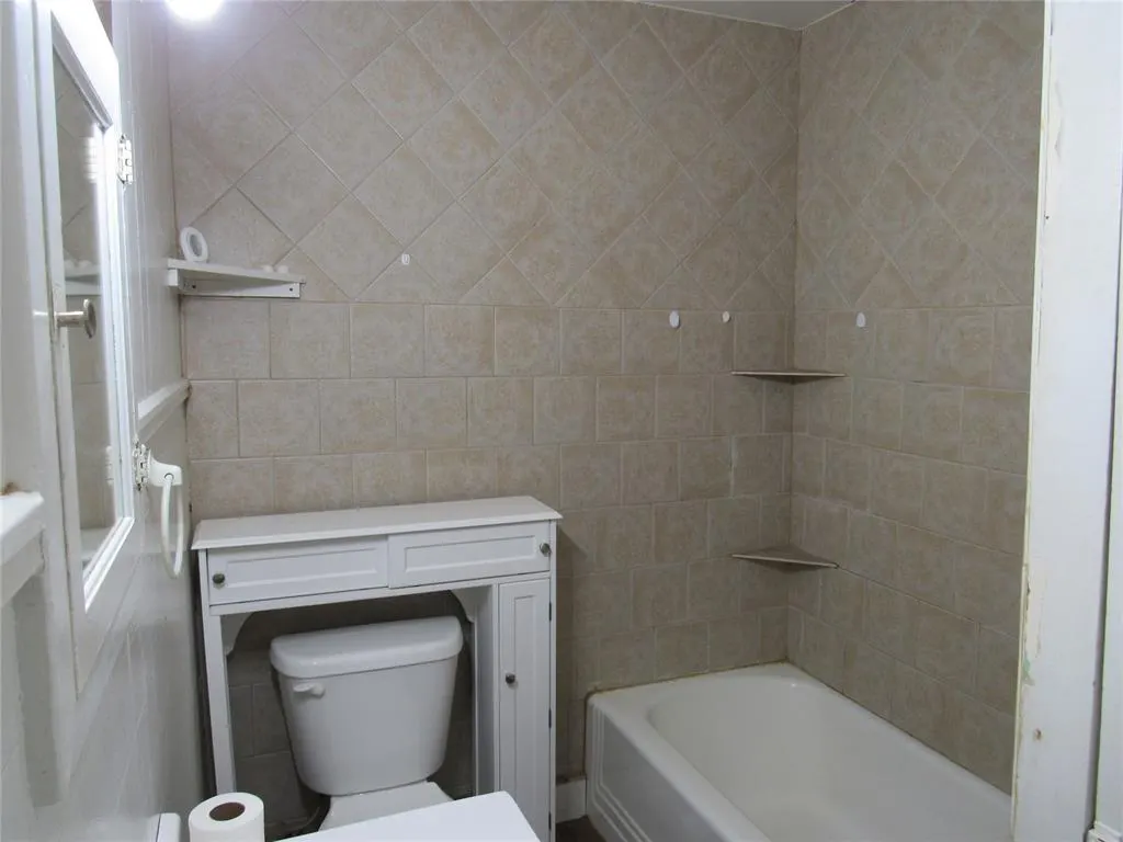 Photo 9 — 1424 N Lee Street, Altus, OK 73521