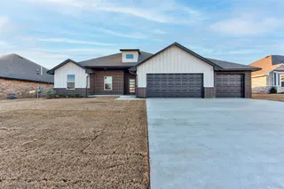 Sold home at 2004 W Flintlock Way