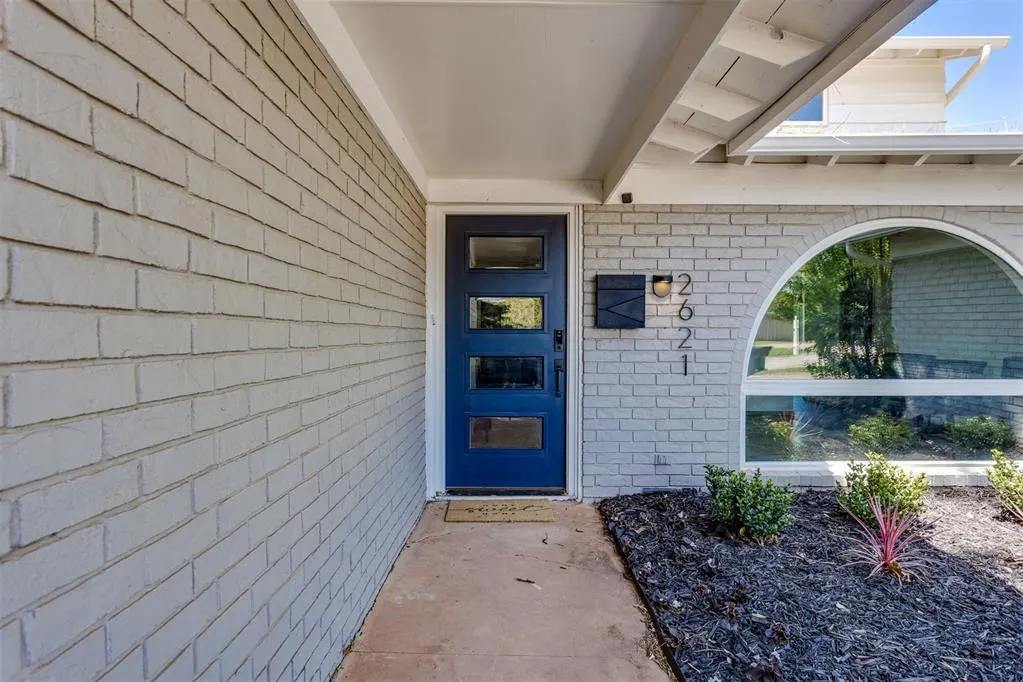 Front exterior — 2621 NW 121st Street, Oklahoma City, OK 73120